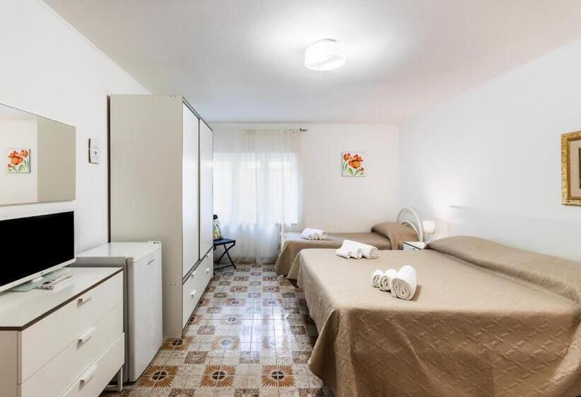 اتاق استاندارد چهار تخته, Le Torrette Rooms And Apartments