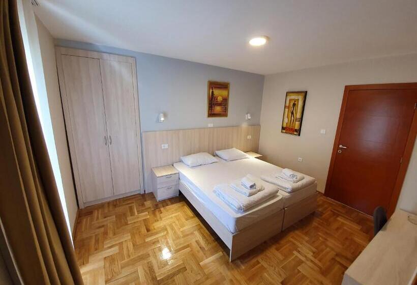 اتاق استاندارد با بالکن, Apartments Pier