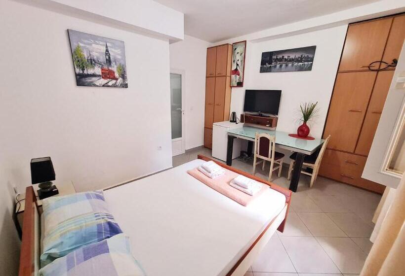 اتاق اکونومی, Apartments Pier