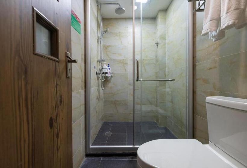 Номер Стандарт, Lijiang Gui Yuan Tian Ju Guesthouse