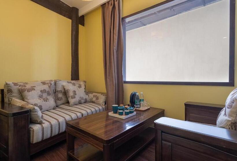 Полулюкс, Lijiang Gui Yuan Tian Ju Guesthouse