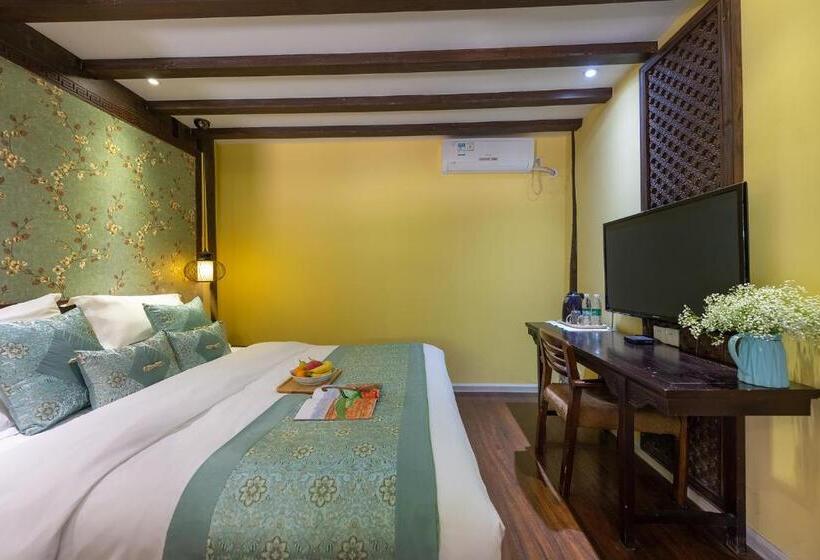 Люкс 2 Спальни, Lijiang Gui Yuan Tian Ju Guesthouse