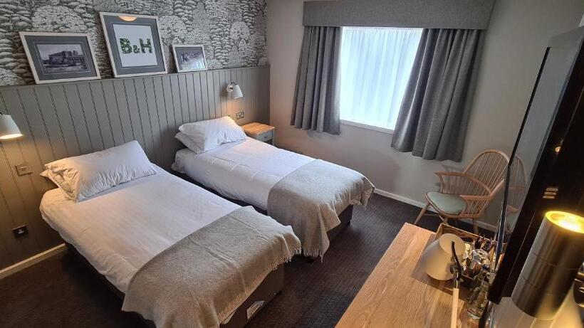 Номер Стандарт, Boat & Horses Inn