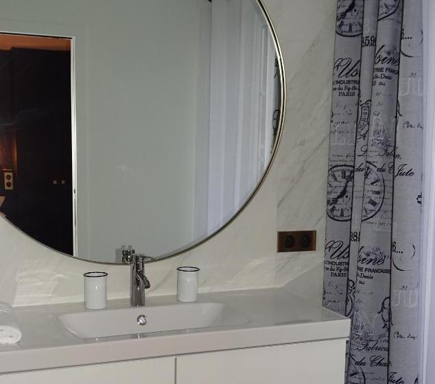Номер Стандарт, Auberge De La Garenne