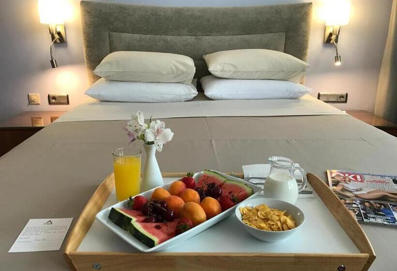 Номер Стандарт, Art 'otel