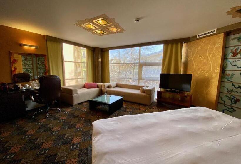 Люкс Superior, Art 'otel