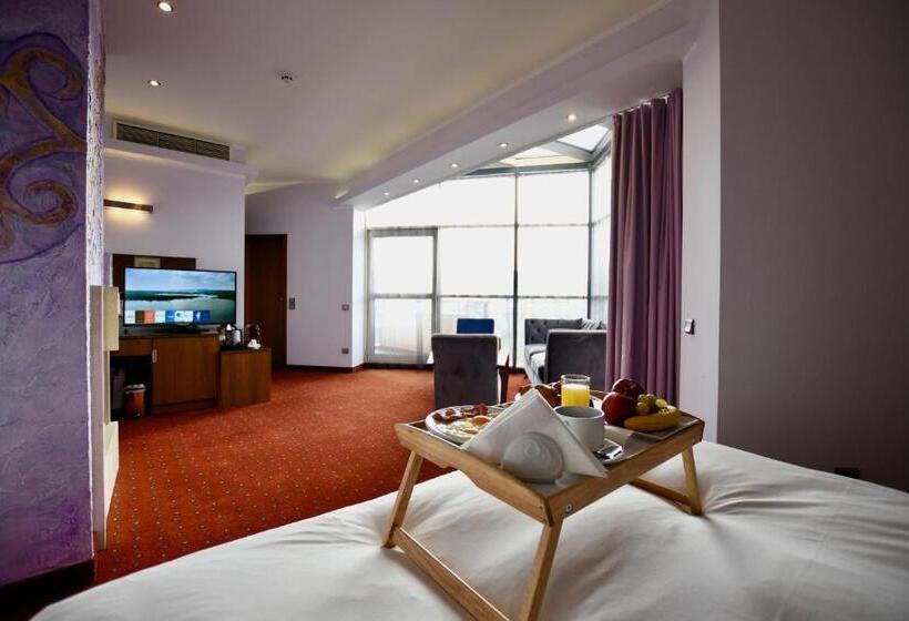 Номер Economy, Art 'otel