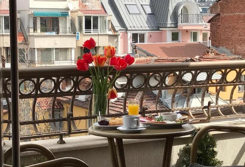 Номер Deluxe Вид на Город, Art 'otel