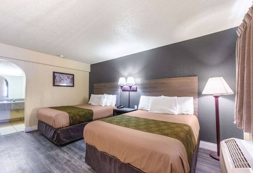 Номер Стандарт 2 Двуспальные Кровати, Econo Lodge San Marcos University Area