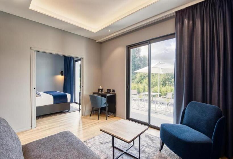 带大床的复式套间, Best Western Plus Le Fairway Hotel & Spa Golf D Arras