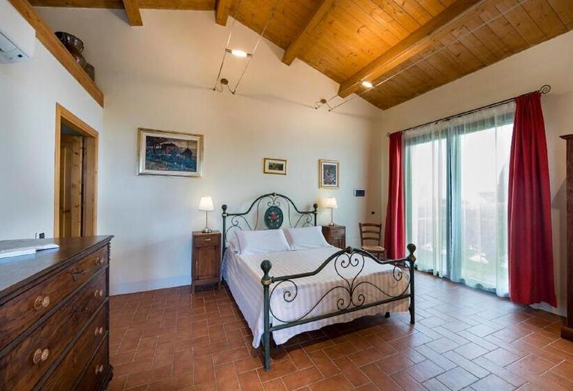 Трехместный Номер Стандарт с Видом, Agriturismo Podere L'aione