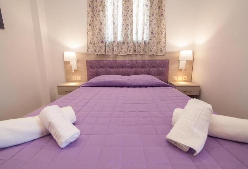 استودیوی استاندارد, Del Mar  Adults Only