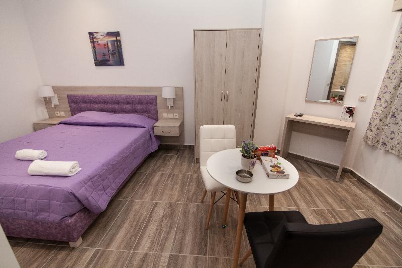 استودیوی استاندارد, Del Mar  Adults Only
