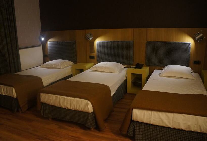 Номер Стандарт Трехместный, Sky Apart Hotel   Hotel Eurocap