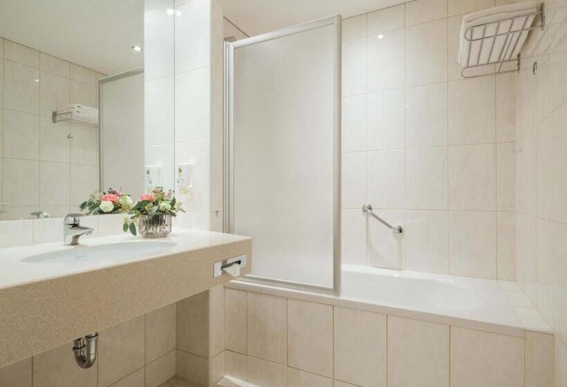 اتاق لوکس با بالکن, Werzers Hotel Resort Pörtschach