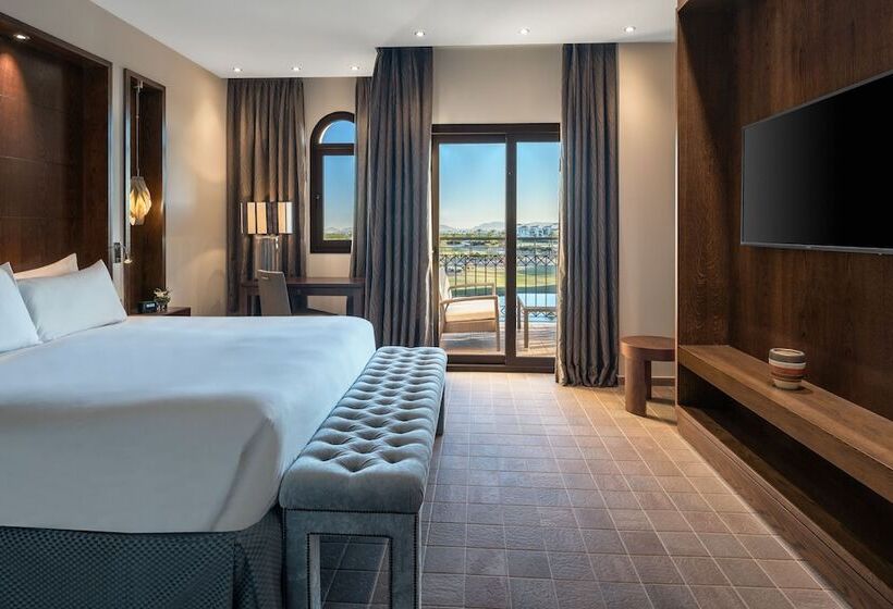 Президентский Люкс, Doubletree By Hilton La Torre Golf & Spa Resort