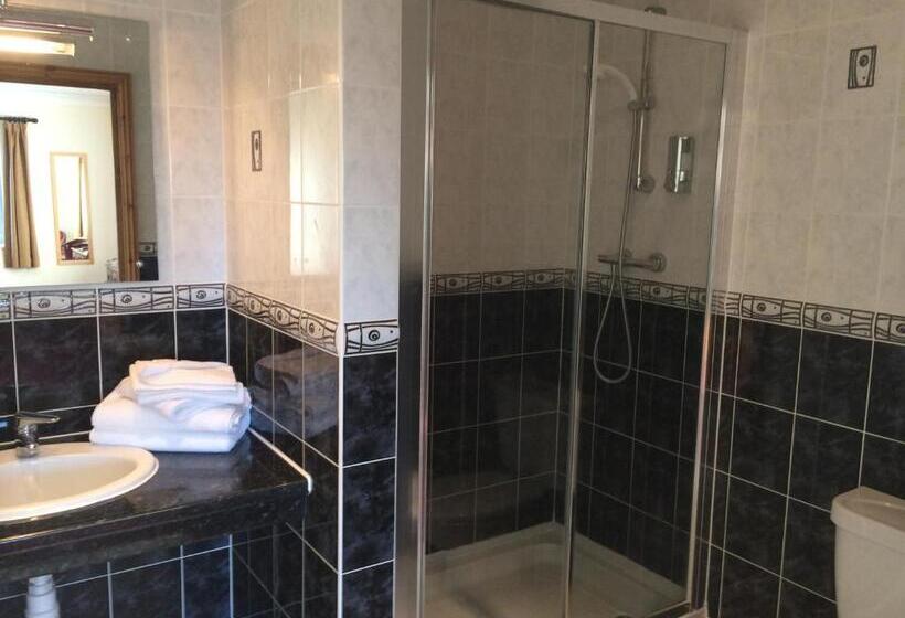 Номер Стандарт, Hunters Lodge Inn