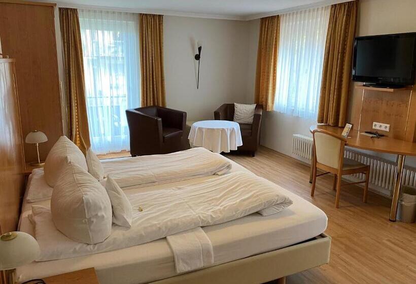 Полулюкс Вид на Сад, Wellnesshotel Rothfuß Mit Spa Und 2 Schwimmbädern