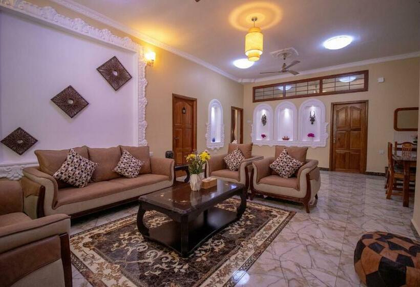 ویلای 2 خوابه, Sunny Palms Beach Bungalows