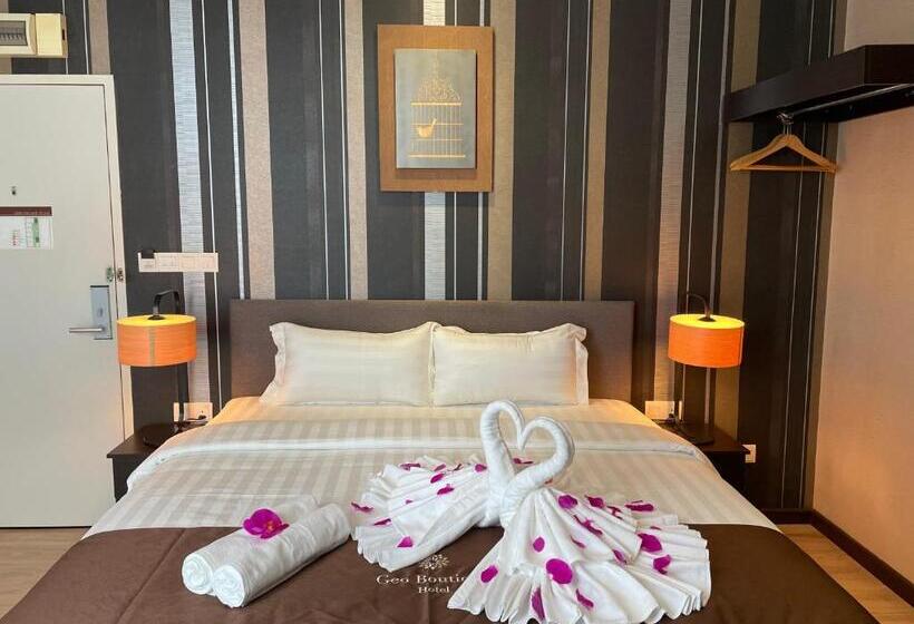 Номер Deluxe Кровать Кинг, Geo Boutique Hotel   Seri Kembangan