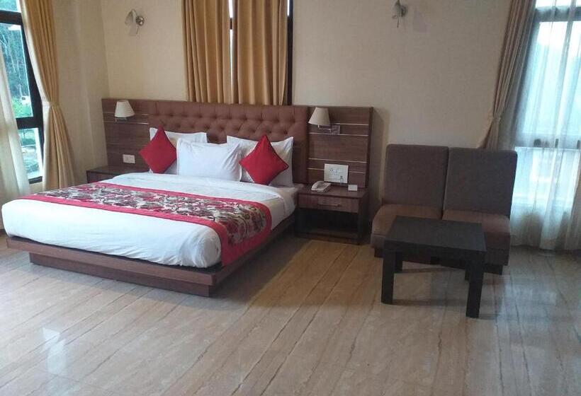 Номер Deluxe, Sobralia Casino Resort & Spa