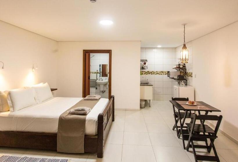 استودیوی استاندارد, Chalet Monet  Granja Vianna