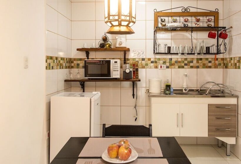 استودیوی استاندارد, Chalet Monet  Granja Vianna