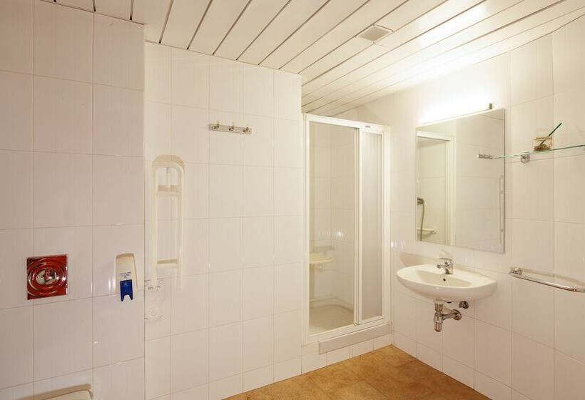 패밀리 룸, Abrigall Hostel Masella