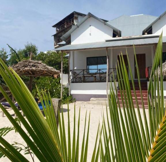 Номер Стандарт Вид на Море с Балконом, Ndiro Beach House Kendwa