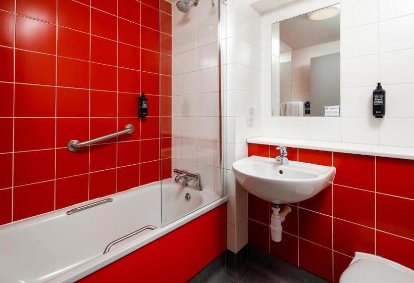 Семейный Номер, Ibis Budget London Bromley Town Centre