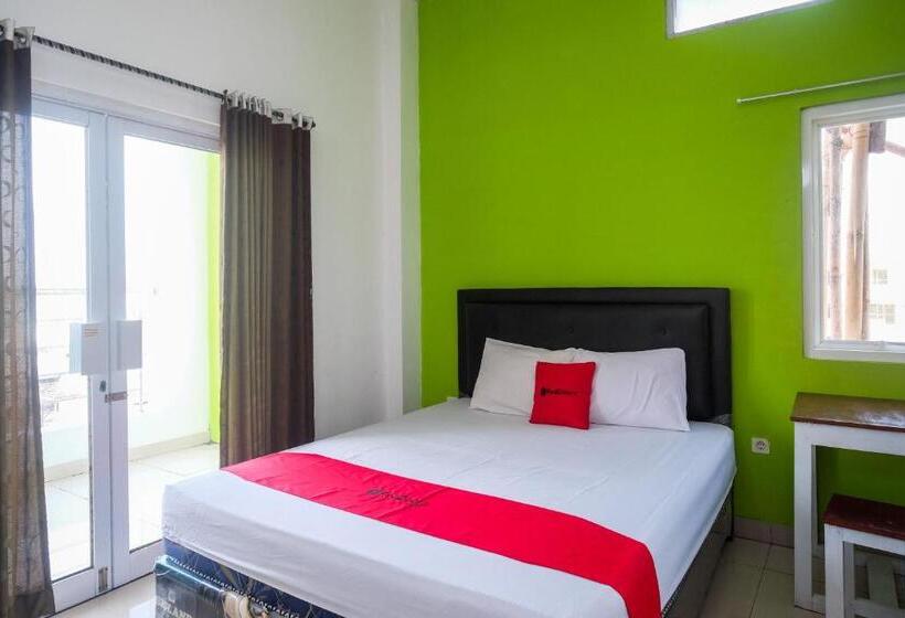 Номер Стандарт, Reddoorz Near Pakuwon Mall Solo Baru