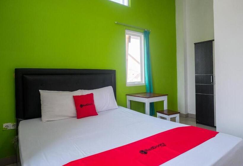 Номер Стандарт, Reddoorz Near Pakuwon Mall Solo Baru
