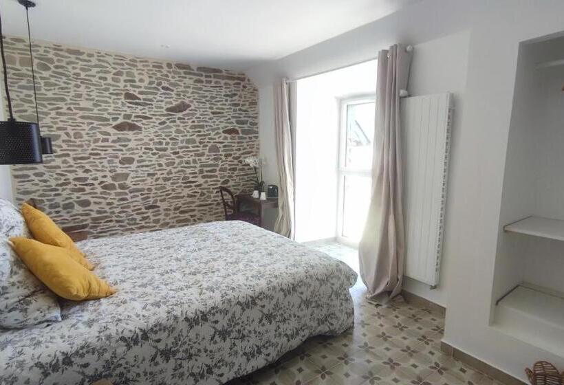 Дом 3 Спальни, Le Clos Saint Gilles