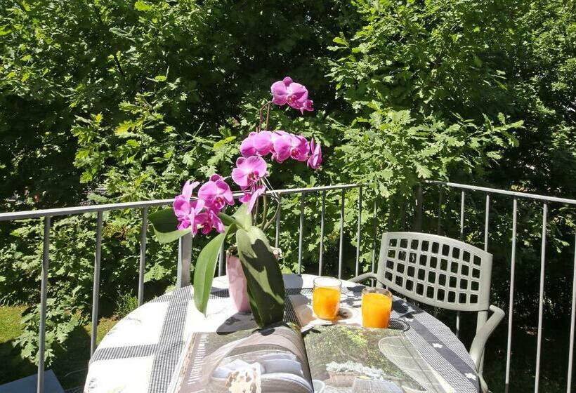 استودیوی استاندارد, Residence Il Melograno