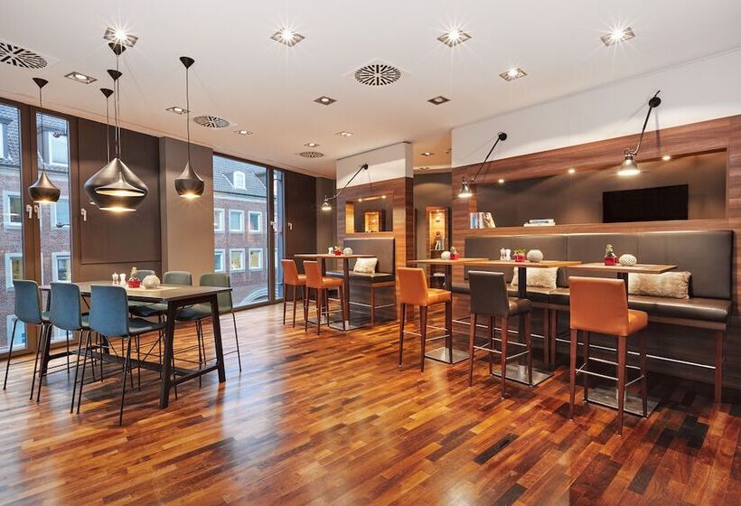 Полулюкс Президентский, H4 Hotel Münster
