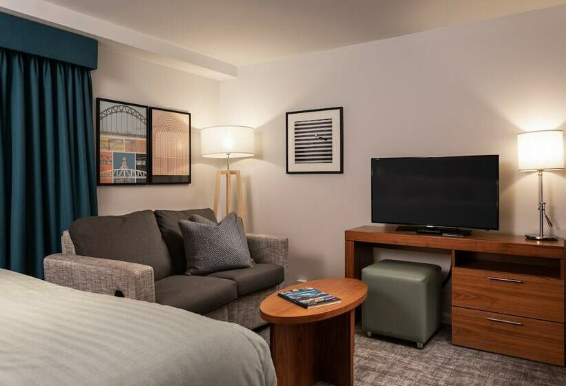 Студия Стандарт, Staybridge Suites Newcastle, An Ihg