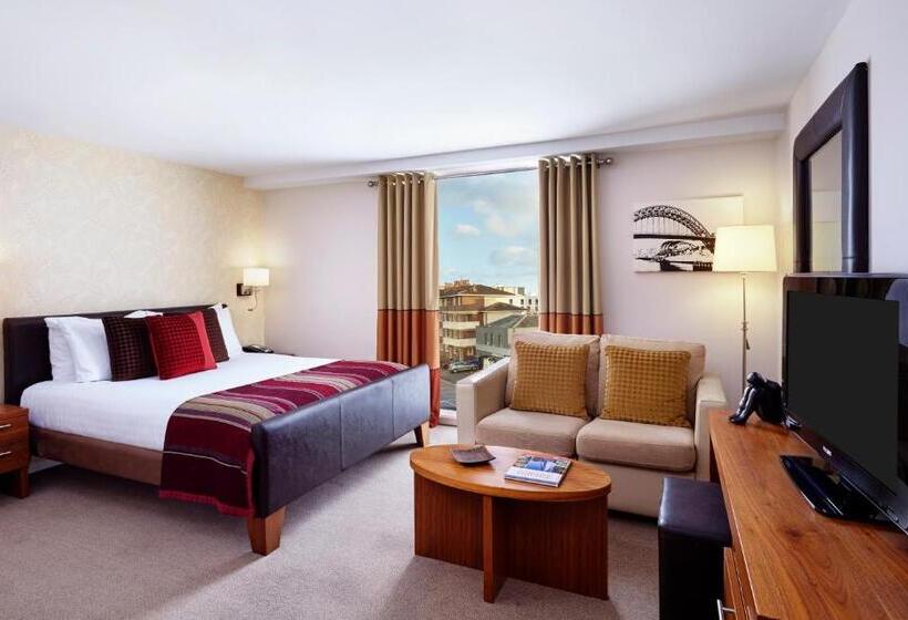 스위트, Staybridge Suites Newcastle, An Ihg