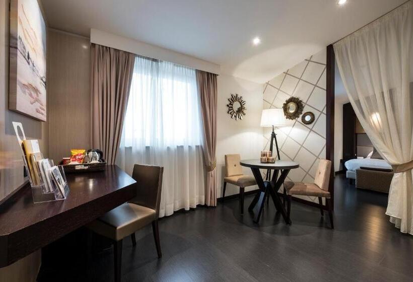 Люкс Престиж, Winter Garden Hotel Bergamo Airport