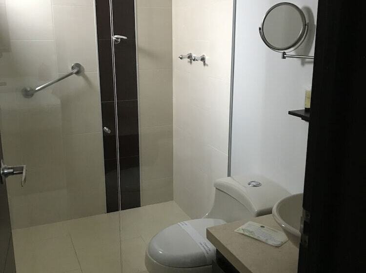 اتاق لوکس, Casa Farallones