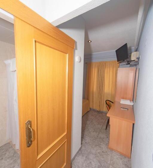 Номер Стандарт Индивидуальный, Hostal Virginia