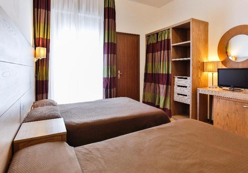 Номер Стандарт Трехместный, Avana Mare