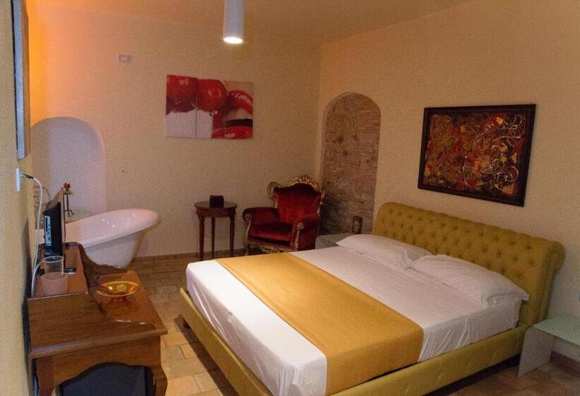 Люкс, Relais Hotel Palazzo Castriota