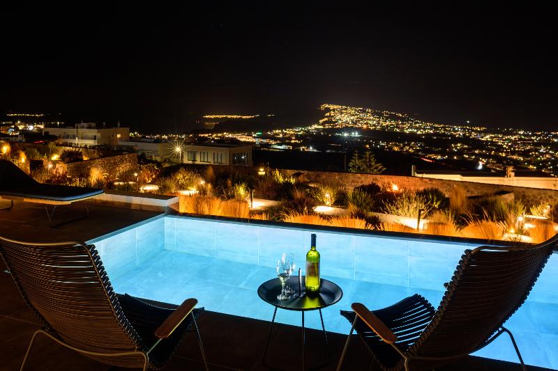 Suite Ejecutiva 2 Dormitorios, Apikia Santorini   Adults Only