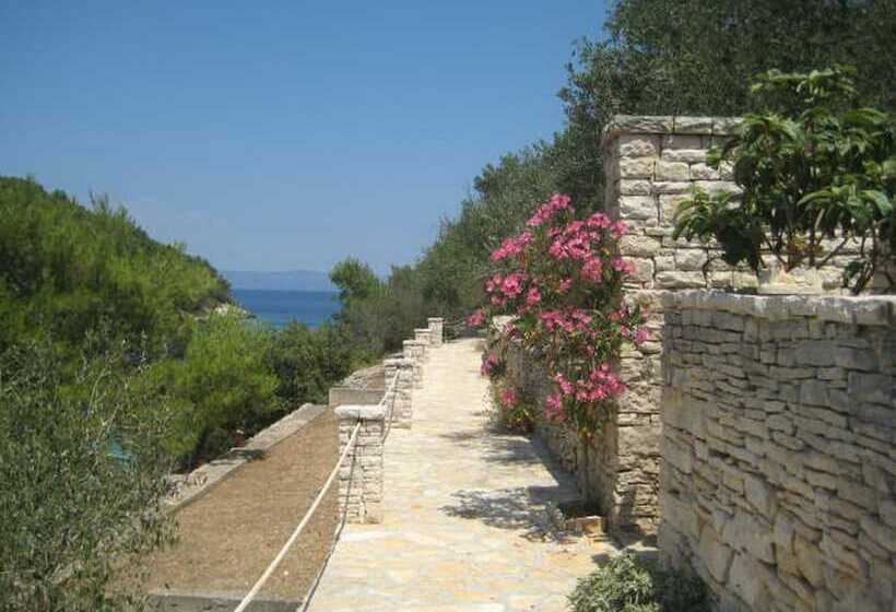 Дом 2 Спальни, Stone House Mia   Prihonja