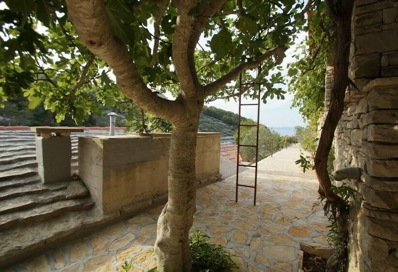 Дом 2 Спальни, Stone House Mia   Prihonja