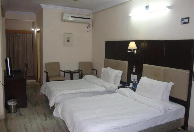 Номер Deluxe, Lords Eco Inn  Dahej
