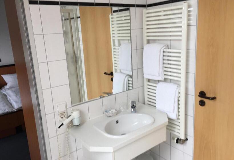 Номер Стандарт, Altes Gasthaus Stover