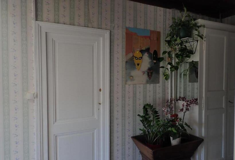 Номер Стандарт, La Miramboise, Chambres Et Table D Hôtes