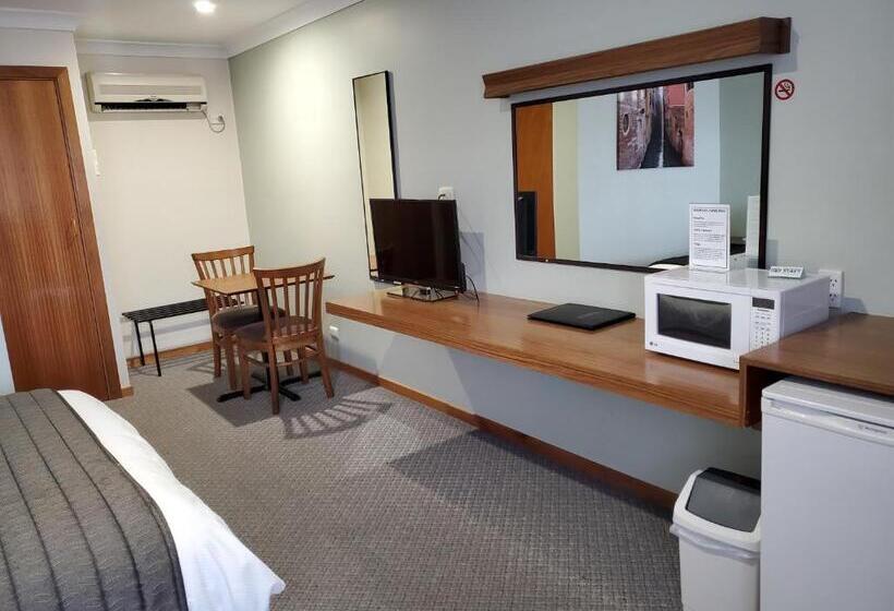 Номер Стандарт, Roydons Motor Inn