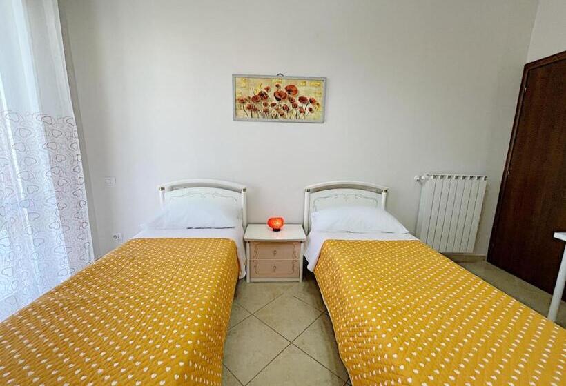 Семейный Номер, Flavia Apartment